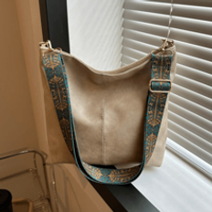 Retro Solid Color Large Capacity Handbag Womens Commuter Fashion Soft Leather Texture Shoulder Bag Handbag - White
