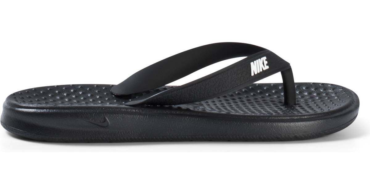 Nike Solay - Black/White (2 butikker) • PriceRunner »