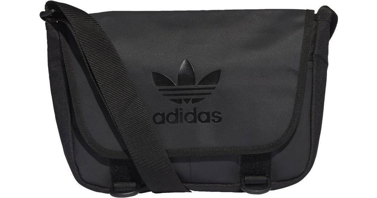 Adidas Adicolor Archive Messenger Bag Small - Black • Pris »
