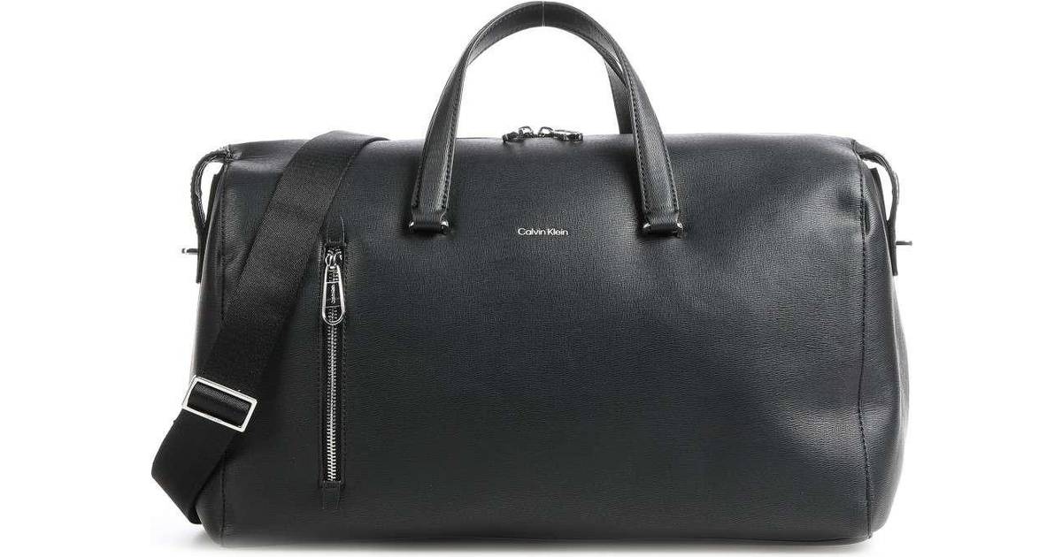 Calvin Klein Weekend Bag - Black • Se PriceRunner »