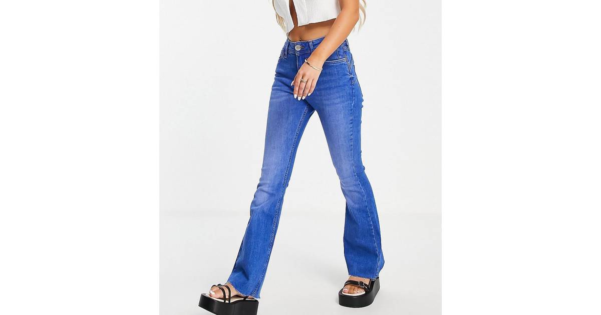 River Island Petite Behagelige jeans med svaj lyseblå Denim Farverig • Pris  »