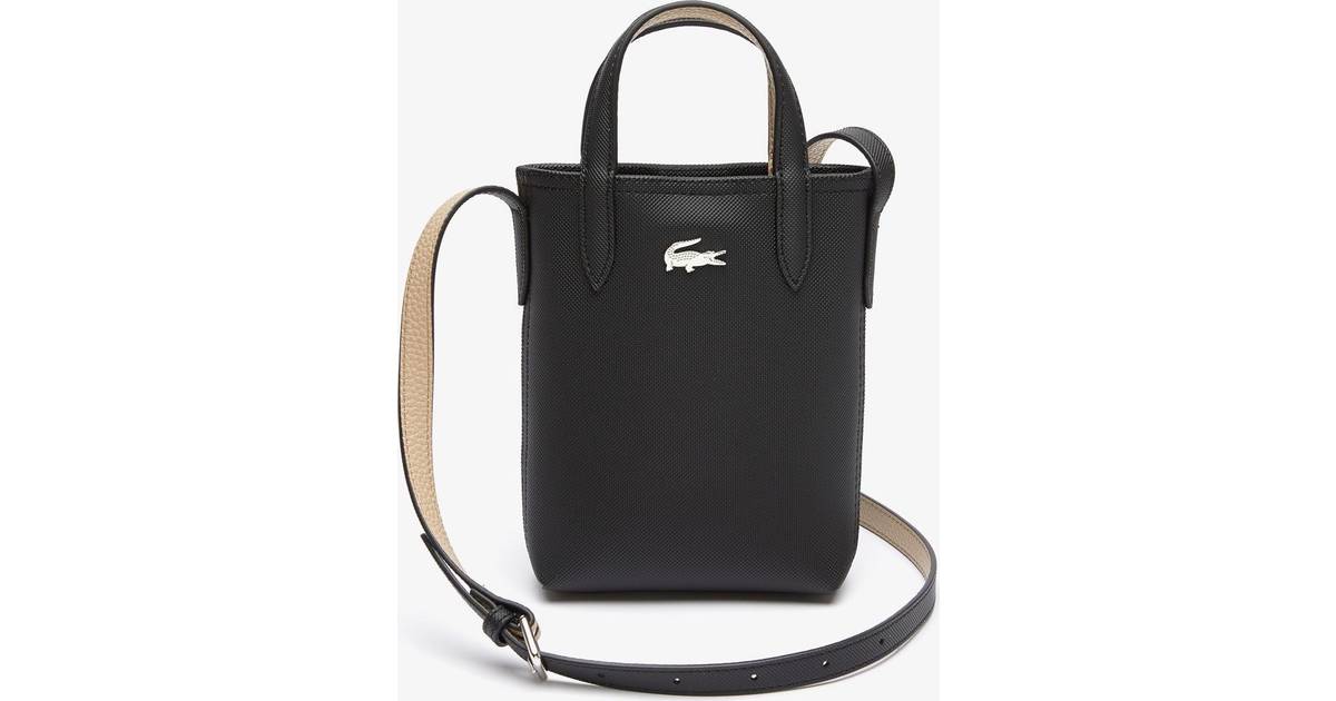 Lacoste Women's Anna Signature Petit Piqué Reversible Shoulder Bag Size  Unique size Black Warm Sand • Pris »