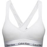 Calvin Klein Tøj (1000+ produkter) hos PriceRunner »