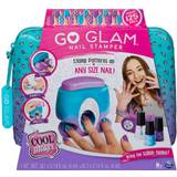 Spin Master Cool Maker GO GLAM U Nique Nail Salon with Portable Stamper •  Pris »