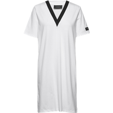 Peak Performance Dame Kjoler Peak Performance Tech VN T-shirt Dress - White