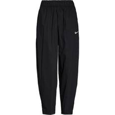 48 - Nylon - Sort Bukser Nike Women's Essential Curve Pants - Black/White