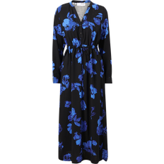 Selected Femme Maxikjole med blå blomster og bælte-Black Black