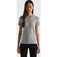 United Colors of Benetton Dame T-shirts & Toppe United Colors of Benetton T-shirt 100% Con Stampa Logo Glitter, taglia XL, Grigio Chiaro, Donna Light Gray