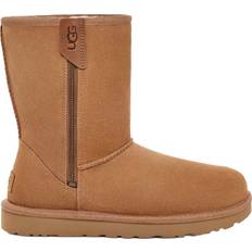 UGG Classic Short Bailey Zip - Chestnut