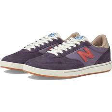 New Balance Rød - Unisex Sneakers New Balance Men's NB Numeric 440 in Purple/Red Suede/Mesh