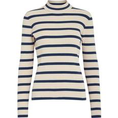 Minus Blå Tøj Minus Maluma High Neck Knit Pullover Kvinde Sweaters hos Magasin Blue Depths Striped