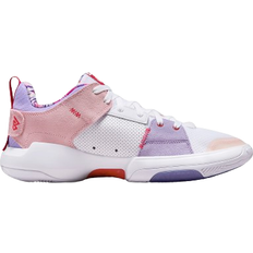 49 ½ - Unisex Basketballsko Nike Jordan One Take 5 - White/Arctic Punch/Purple Pulse/University Red