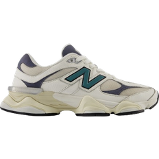 New Balance 36 ½ - Hvid - Unisex Sneakers New Balance 9060 - Sea Salt/New Spruce/Dark Arctic Grey