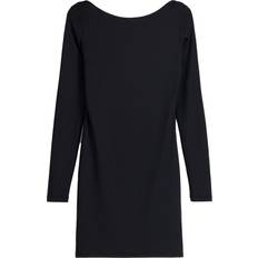 Elastan/Lycra/Spandex - Lange kjoler - Sort Bershka Tætsiddende minikjole med lav ryg sort-Black